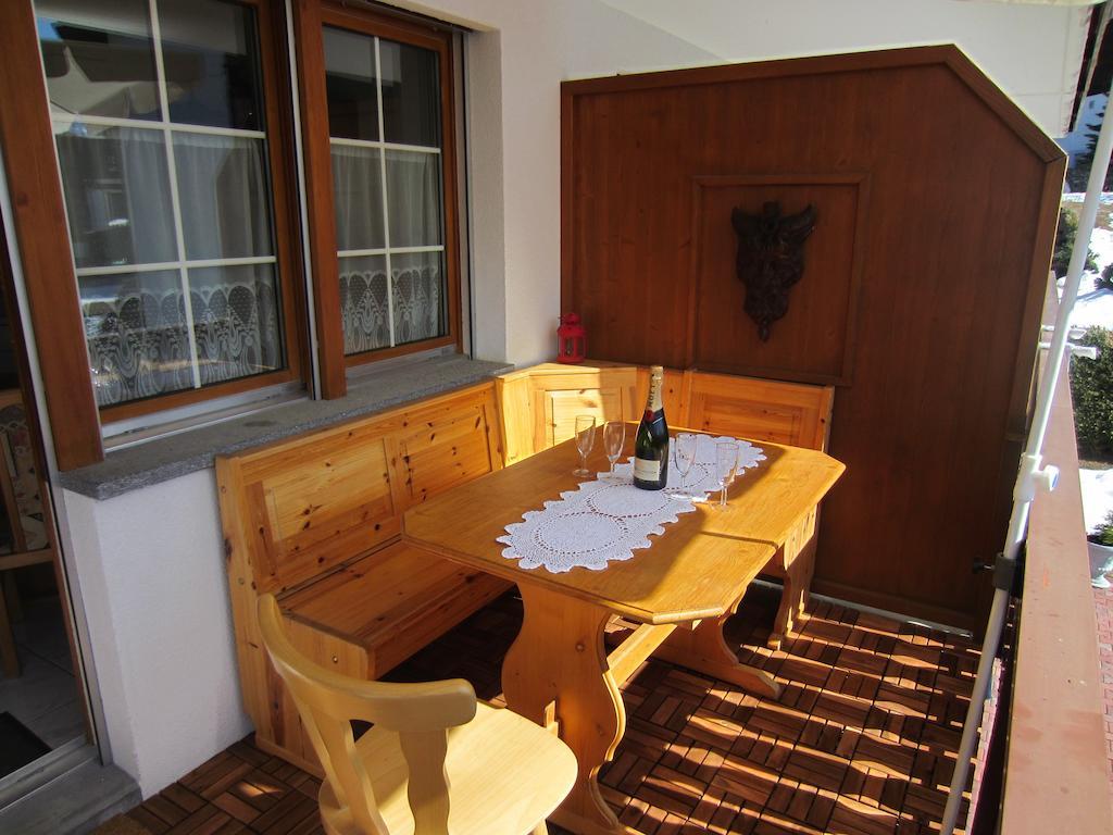 Appartement In 1700M Mit Traumblick Grachen Phòng bức ảnh